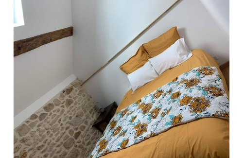 Chailly-en-Biere Apartment | Le Clos du Couvent in Chailly en Bière