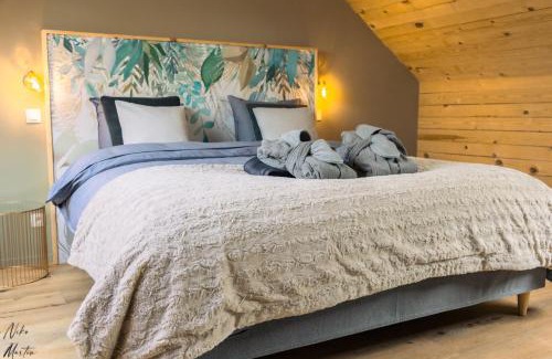 Ciney Apartment | Le Clos du Rempart Suite & Jacuzzi