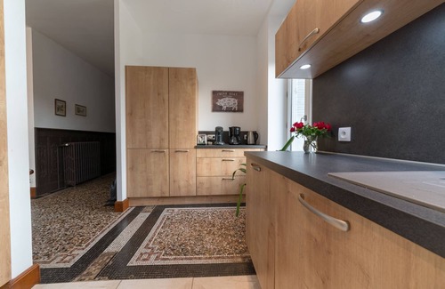 Neuville-sous-Montreuil House | Le Clos du Père Joseph large capacity gîte 15 people