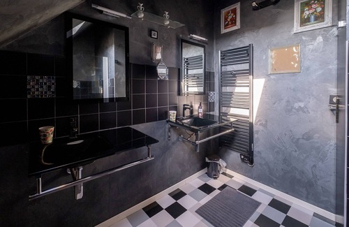 Tourny House | Le Clos Saint Paul