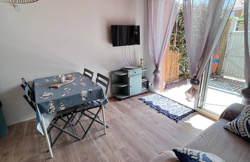 Frontignan House | Le Cocon du Poulpe, just a short walk from the beach.