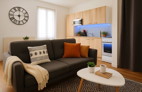 Cret de Roc Apartment | LE COCON - Ideal for Families & Professionals - Fiber + Netflix - Chateaucreux train station
