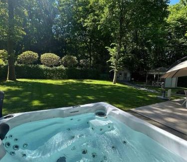 Bomal-sur-Ourthe Ski Chalet | Le Colibri spa jacuzzi