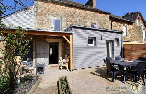 Pleven House | Le Coquelicot - Pleven