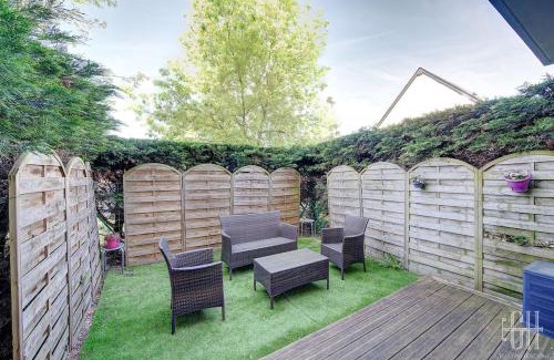 La Riche Apartment | Le Dahlia/Jardin Botanique