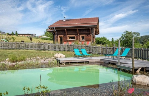 Gerardmer Ski Chalet | Le Domaine des Fleurs, Chalet La Reine des Prés 5* with sauna and swimming pool