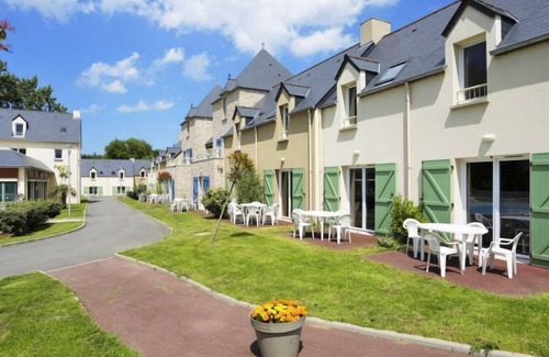 La Guymauviere-La Hulotais-La Bourelais House | Le Domaine des Mauriers by Interhome