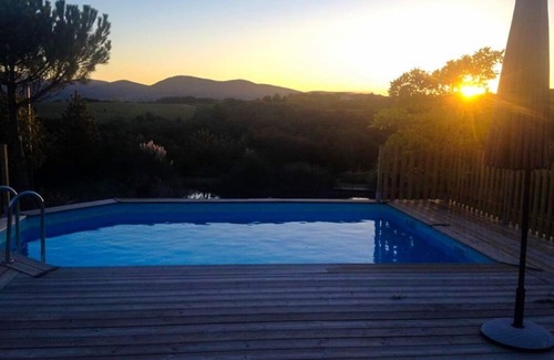 Tartara House | Le Domaine des Vignes, heated swimming pool in a large wooded park