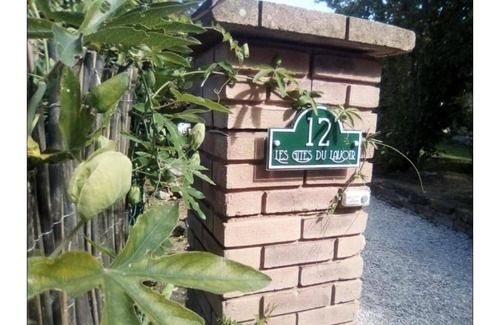 Villemoiron-en-Othe House | Le domaine du Lavoir - Studio MINOUCHE sleeps 4. Jacuzzi from April to October