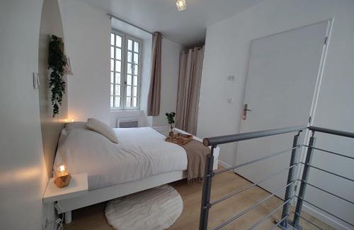 Saint-Jean-d'Angely Apartment | Le duplex de l'Abbaye Royale - Studio cosy !