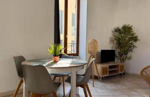 Quartier Administrations Apartment | Le Duplex des Arènes, idéalement situé et lumineux