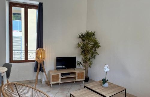 Quartier Administrations Apartment | Le Duplex des Arènes, idéalement situé et lumineux