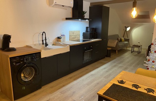 Etueffont Apartment | Le Fayé apartment with private Jacuzzi