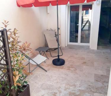 Eyguieres Apartment | Le gîte d'églantine