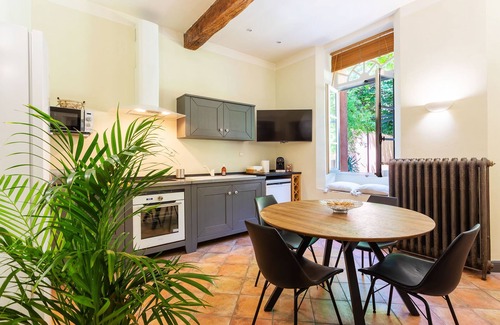 Carpentras House | Le Gîte du Carmel: Un Lieu Prestigieux Pour une Parenthèse Mémorable en Provence