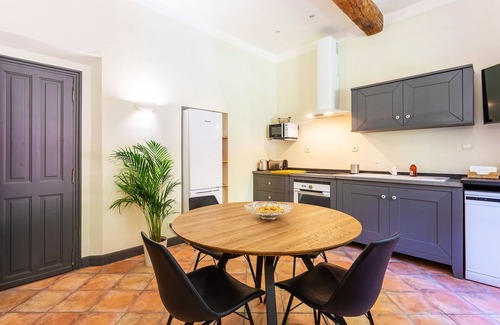 Carpentras House | Le Gîte du Carmel: Un Lieu Prestigieux Pour une Parenthèse Mémorable en Provence