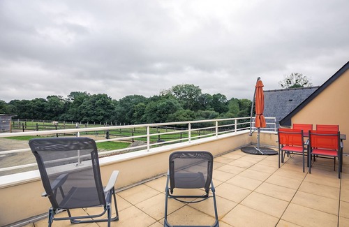 Tremereuc Apartment | Le Galop - One Bedroom Apartment, Sleeps 4