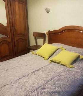 Le Genest-Saint-Isle House | Le Genest St Isles