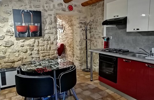 Bourdic Apartment | LE Gite D Emeline 2 Pers Avec VUE SUR Terrasse ET Piscine