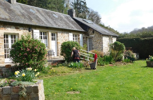 Sainte-Marie-Laumont Cottage | Le Gite De Parc (2 Bedrooms, Sleeps 4)