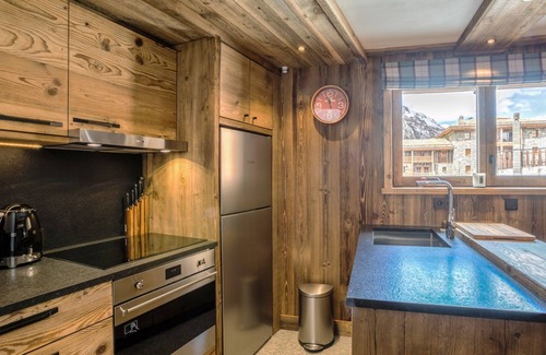 Val-d'Isere Apartment | Le Grizzly - luxury 2-bedroom apartment in the old town
