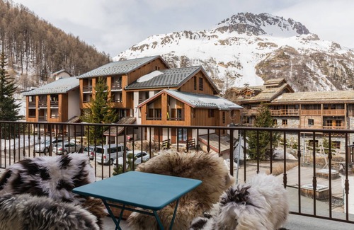 Val-d'Isere Apartment | Le Grizzly - luxury 2-bedroom apartment in the old town