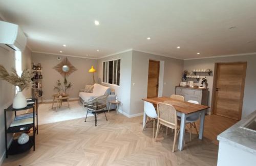 Mallemoisson Apartment | Le jardin de Nigelle , Bas De Villa En Provence