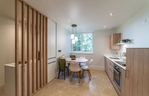 Paray-le-Monial Apartment | Le Jungle - Appt pour 6 avec parking privé