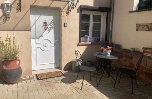 La Celle-sous-Gouzon Apartment | Le linele