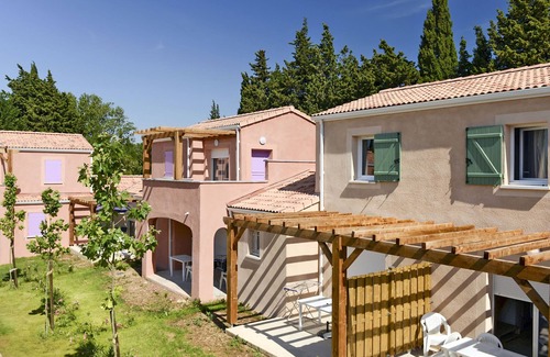 Paradou Apartment | Le Mas des Alpilles by Interhome