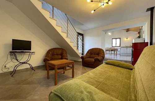 Saint-Bresson House | Le Mas de Saucleirette