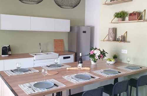 Caumont-sur-Durance House | Le mas des cerisiers, Heated swimming pool