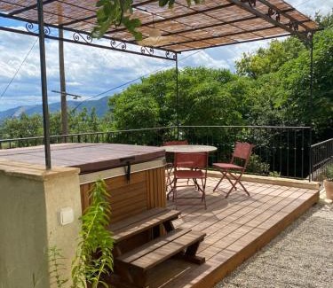 Mirmande House | Le Mas du Rochet - Gîte à la campagne avec spa privé - 2 à 4 pers