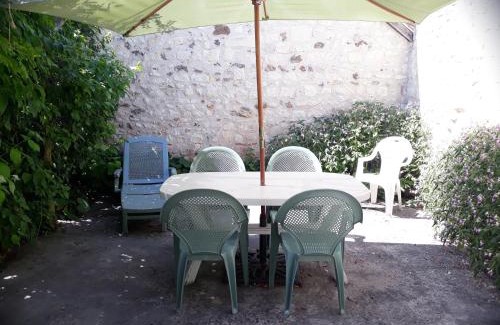 Coussay-les-Bois House | Le Misteflore