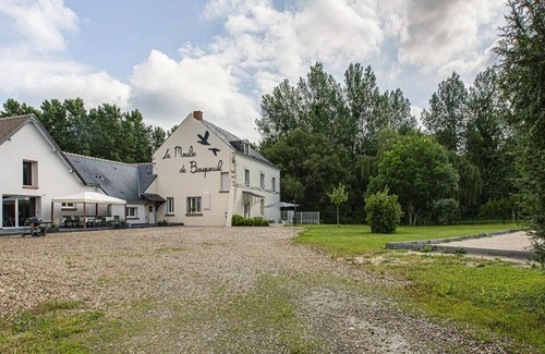 Fosse House | LE Moulin DE Bouqueuil