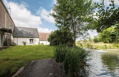 Fosse House | LE Moulin DE Bouqueuil