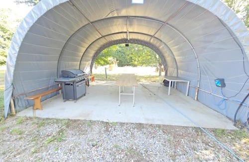 Auxy House | Le mobile home est dans le pré