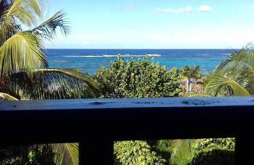 Morel House | Le Moule, Morel, charming rental, direct access to beach and fitness trail.