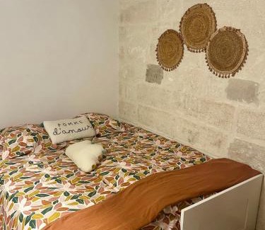 Villeneuve-les-Avignon Apartment | Le Nid de St-Marc