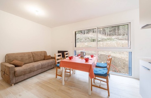 Laveissiere Apartment | Le Pajot - dans la station de ski Le Lioran