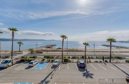 Cavaliere Apartment | Le Palazzo del Mar by Interhome