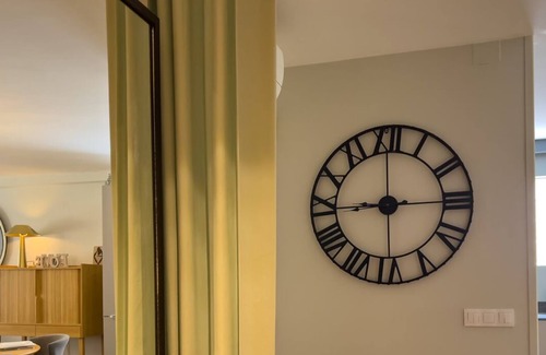 Antibes City Centre Apartment | LE PATIO VAUBAN Airco Garage for 4 by SUNSET