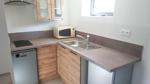 Chazay-d'Azergues Apartment | Le Petit Castel, Portes de Lyon