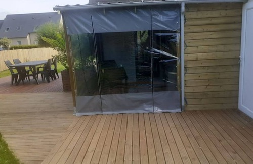 Portbail Ski Chalet | Le Petit Chalet Avec son Jacuzzi Couvert