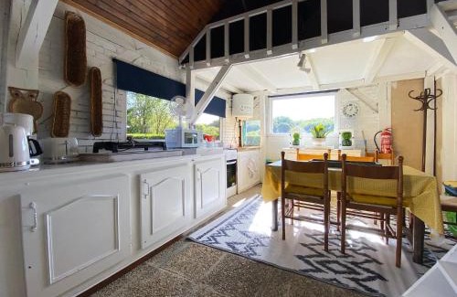 Bouges-le-Chateau Bed & Breakfast | Le Petit Chateau De Sainte Colombe