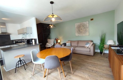 Bordeaux-Saint-Clair House | Le Petit Comptoir - ETRETAT