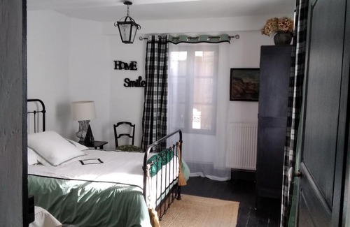 Leuc House | Le Petit Corner
