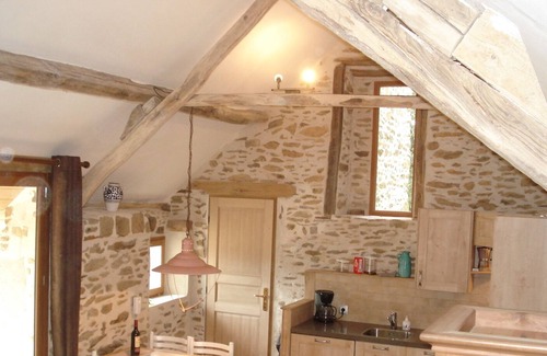 Sussac Cottage | Le Petit Paradis; stay in our double gîte