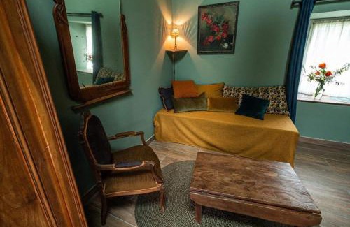 Neulliac House | Le petit pen poulo