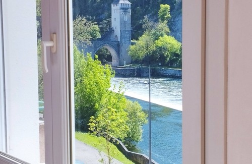 Cahors Apartment | Le Petit Valentré Avec sa Superbe vue sur le Célèbre Pont et la Rivière Lot